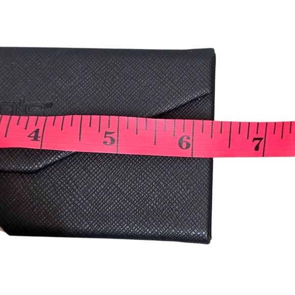 Chico’s Black Flat-Folding Magentic Glasses Cases (Set of 2)